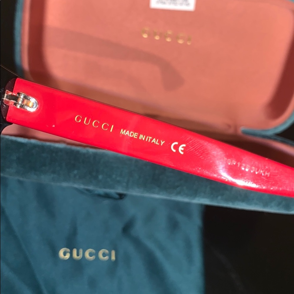 Authentic Never Worn Gucci Sunglasses - image 4
